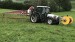 Traktor mit Schleppschlauch